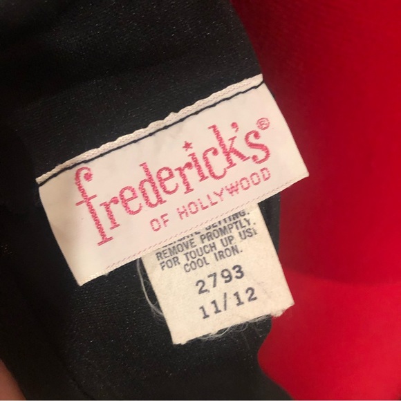 🎁 2 FOR $60 Vintage Frederick’s Of Hollywood Sequined Bust Full Length Slip - Picture 8 of 10